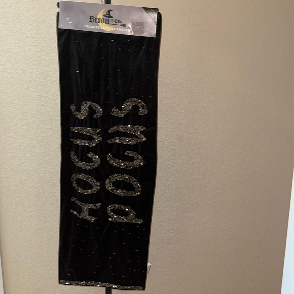 NWT Broom & Co. Halloween Table Runner 14x42" Hocus Pocus Velvet Sequin Beads